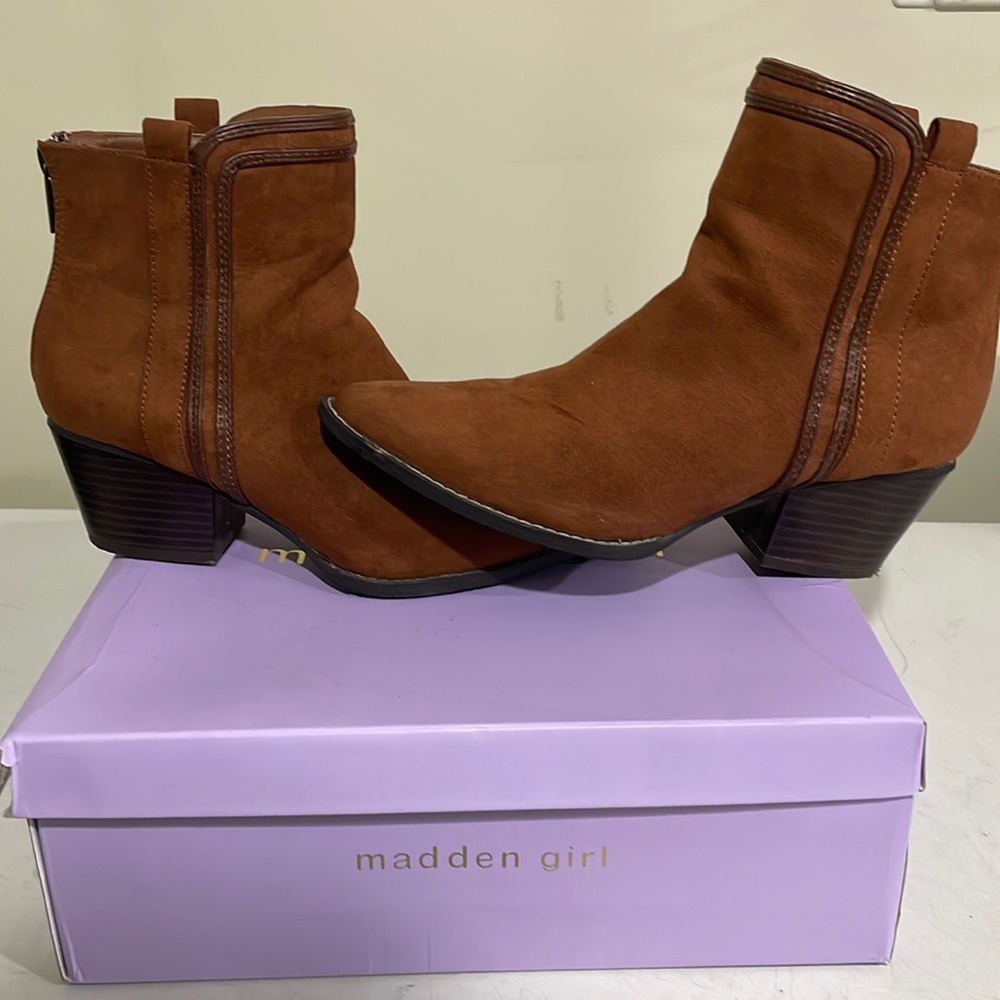 Brown boots!